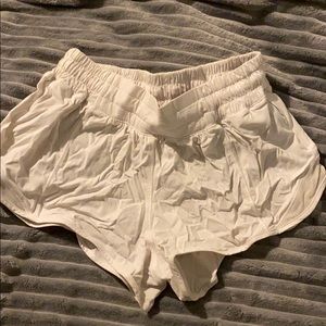 Lyly lemon hotty hot shorts size 4